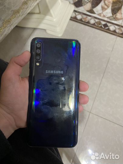 Samsung Galaxy A50, 6/128 ГБ