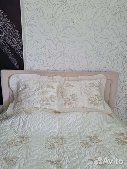 Покрывало на кровать