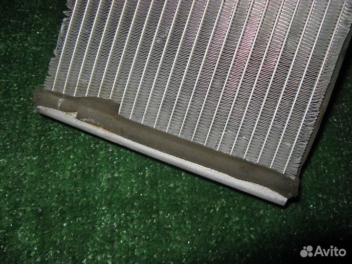 Радиатор печки subaru GD2,GD3,GD9,GDA,GDB,GDC,GDD