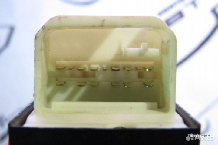 Блок управления С\П toyota. corolla rumion highlander IST land cruiser ractis vitz. URJ202W UZJ200W