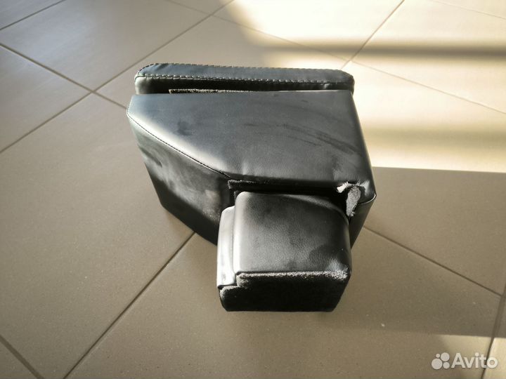 Подлокотник niva chevrolet