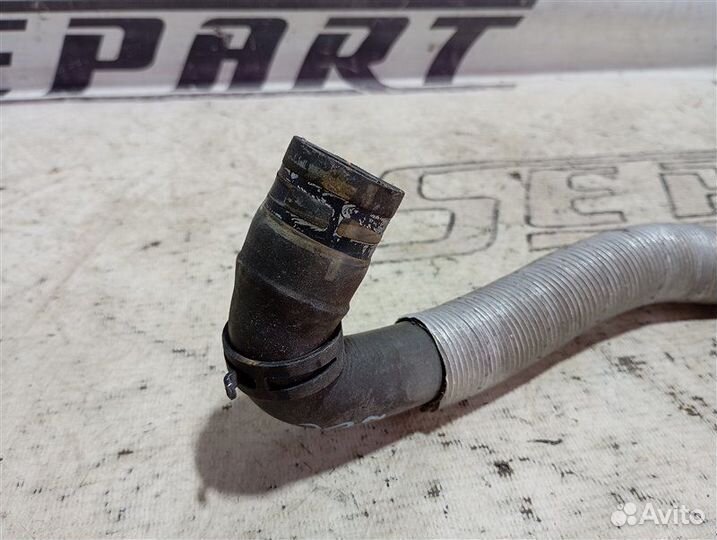 Патрубок системы охлаждения Volkswagen Passat B6