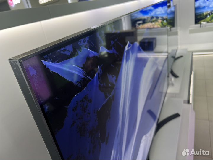 Телевизор LG 65UQ8100
