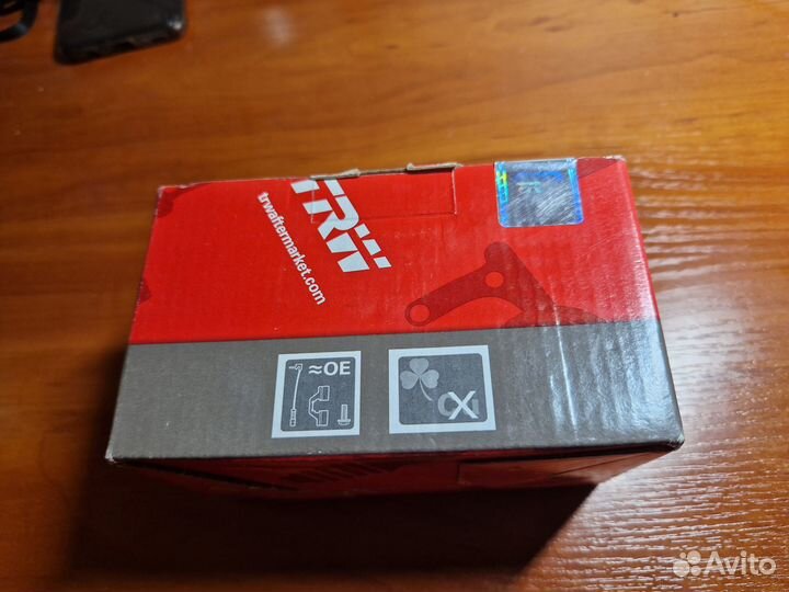 Комплект тормозных колодок TRW GDB 818