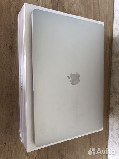 Apple MacBook Pro 13 2017 8/128/i5 рст