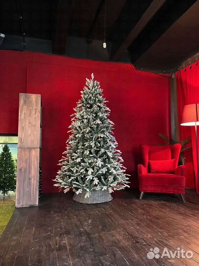 Елка искусственная