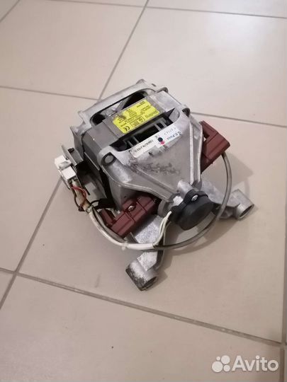 Двигататель стиральной машины indesit