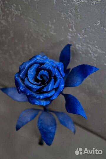 Роза кованая