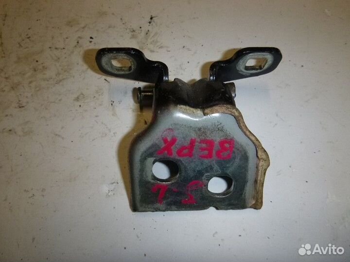 Петля двери задней левой верхняя renault sandero 2