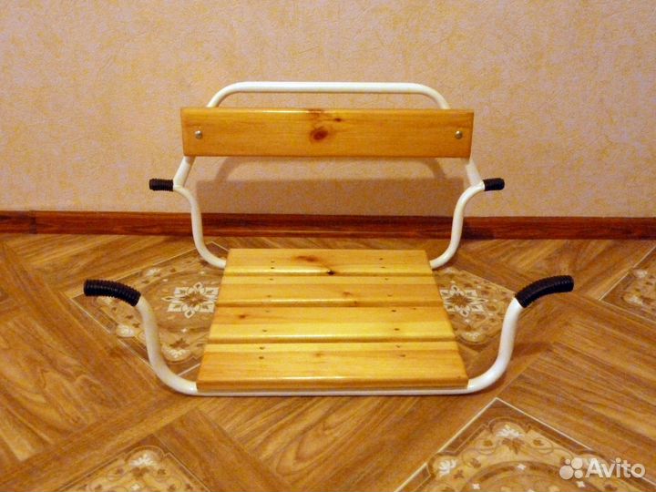 Сиденье в ванную для инвалидов