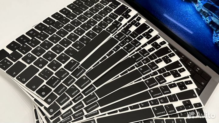 Клавиши клавиатуры MacBook Air 2021-2022