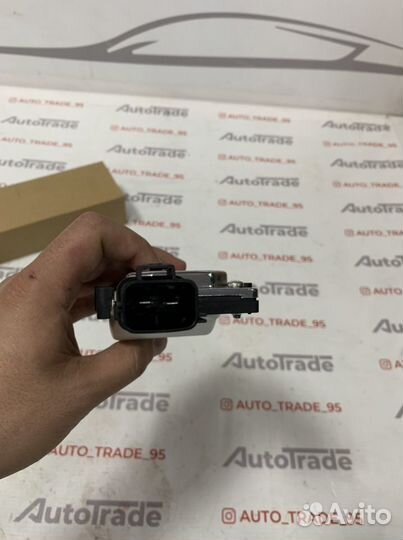 Блок умправления вентилятора Форд Фокус 3