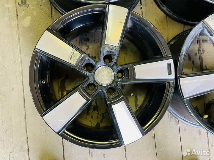 Диски Ford R16 5*108 Et52 Dia 63.4