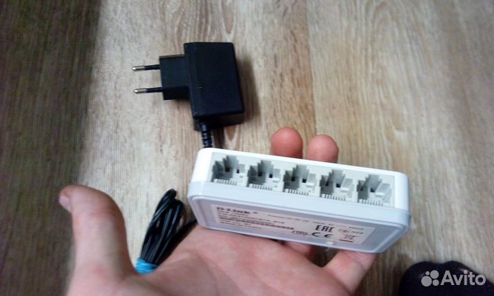 Коммутатор/свитч D-Link DES-1005D