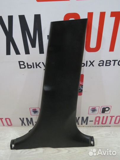 Обшивка стойки средняя правая Kia Rio 3
