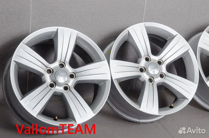 Лот M57791 Оригинальные 17-е диски jeep