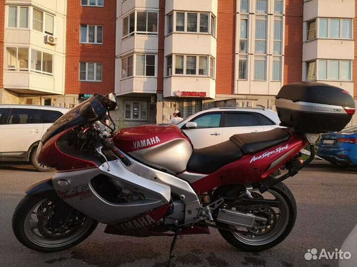 Yamaha yzf1000r Thunderace