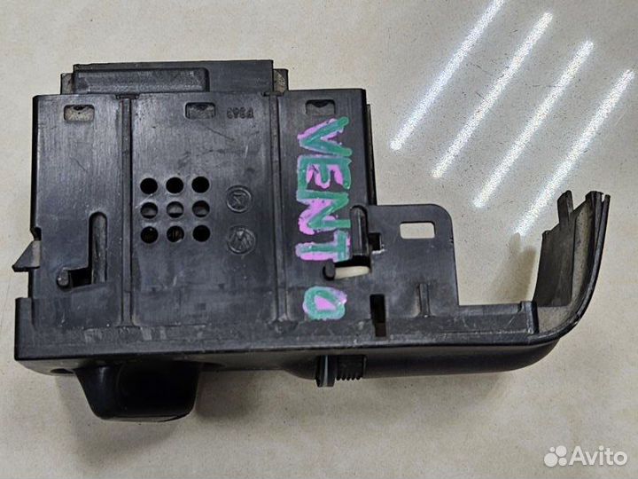 Блок управления светом Volkswagen Vento 1H2 ABU
