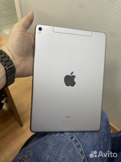 iPad 9,7 про 32 с сим