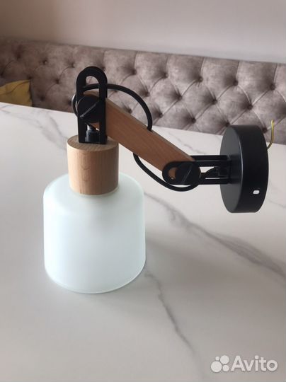 Настенный светильник бра