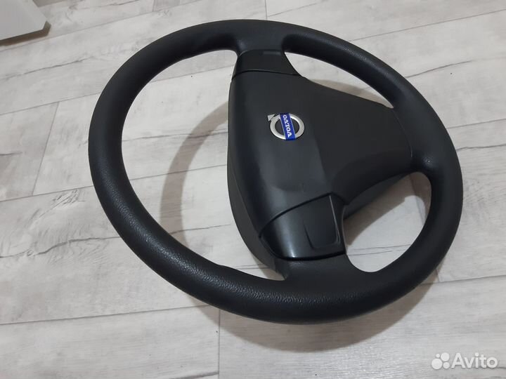 Руль на Volvo s40, c30, v50 с подушкой