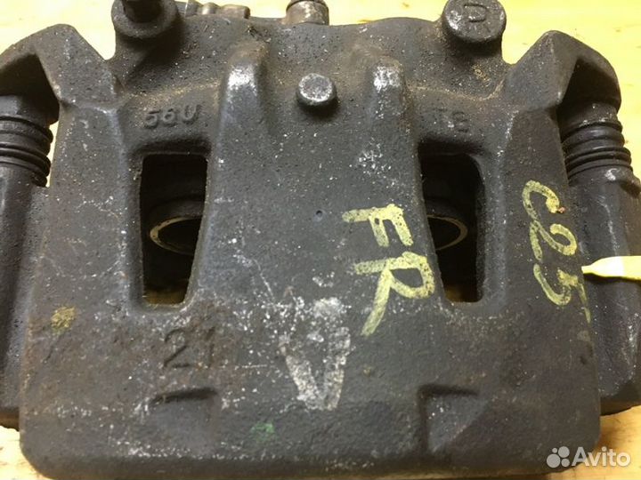 Суппорт прав. перед. nissan serena