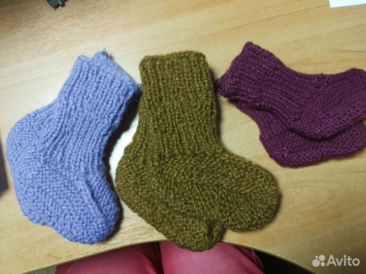 Продам детские вязаные,теплые носочки и следки