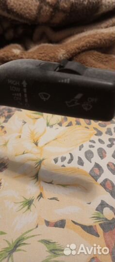 Подрулевой переключатель и подрулевой блок