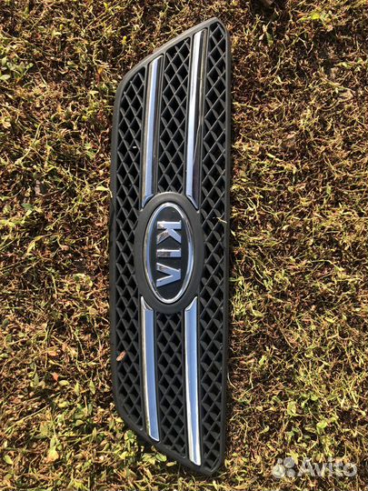 Решетка радиатора kia ceed 1