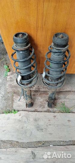 Передние стойко гольф 4