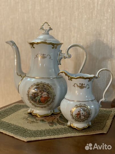 Предметы старинного сервиза