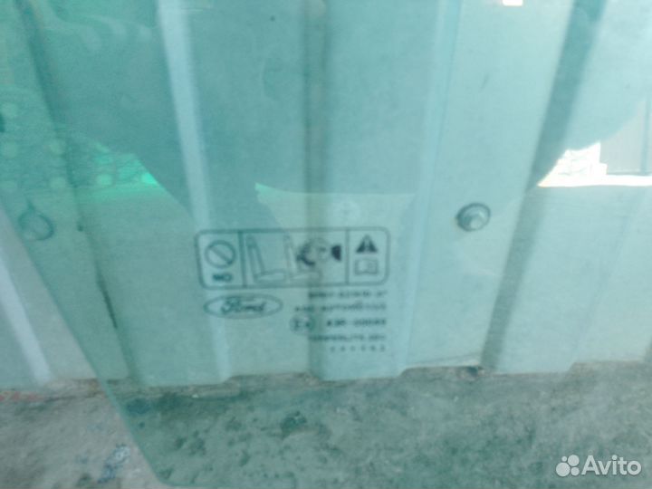 Стекло переднее правое форд фокус 3