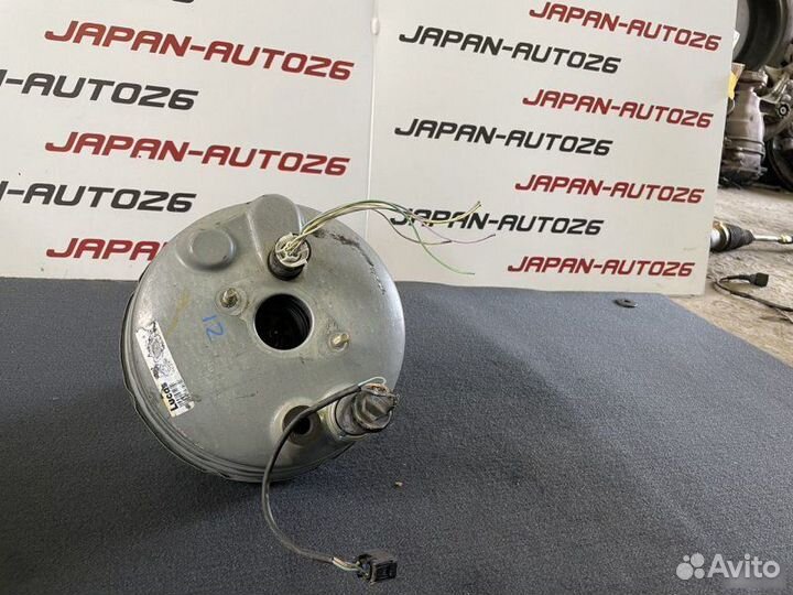 Вакуумник Mercedes-Benz E-Класс W210 3.2 AT