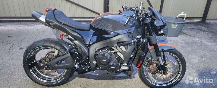 Hondacbr600rr 2009 год кастом(abs) труба акрапович