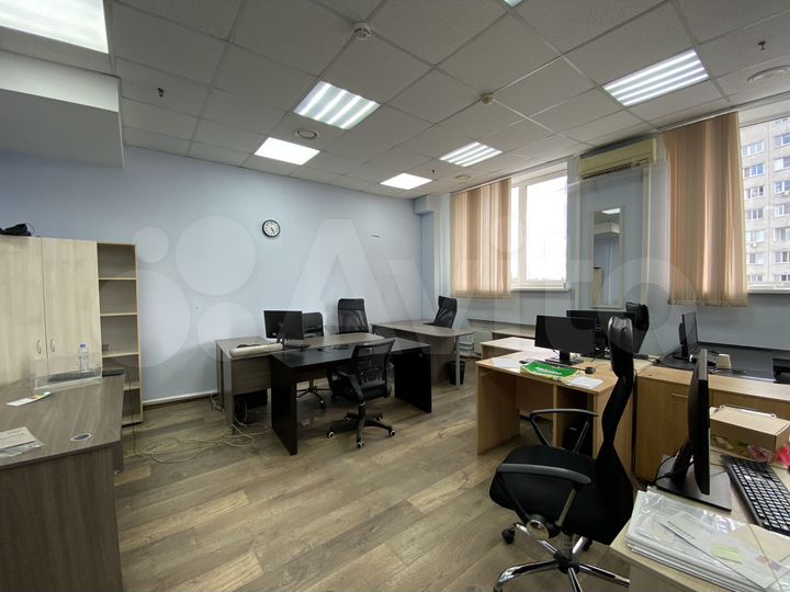 Офис, 223 м² со включенными коммунальными