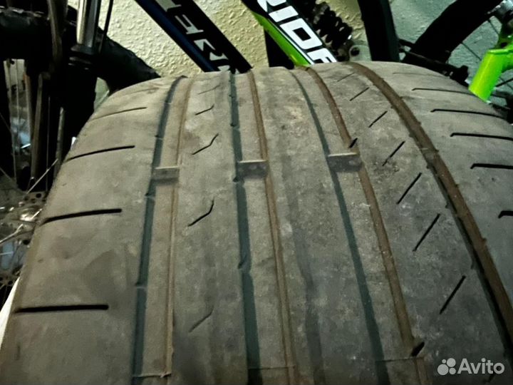 Continental ContiWorldContact 2.25/40 R18 и 2.25/45 R18