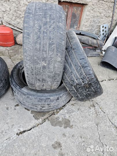 Dunlop Grandtrek ST1 285/50 R20