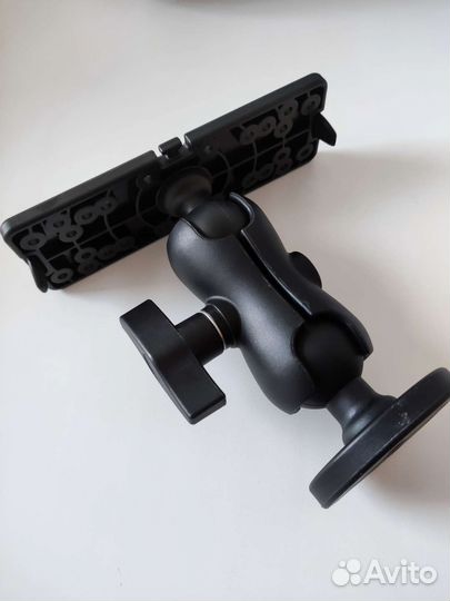 Поворотный держатель, кронштейн для эхолота