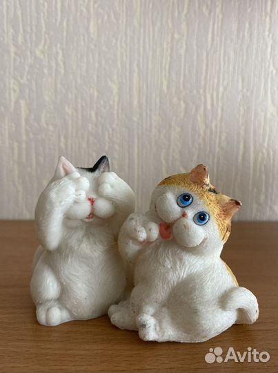 Статуэтка кошки