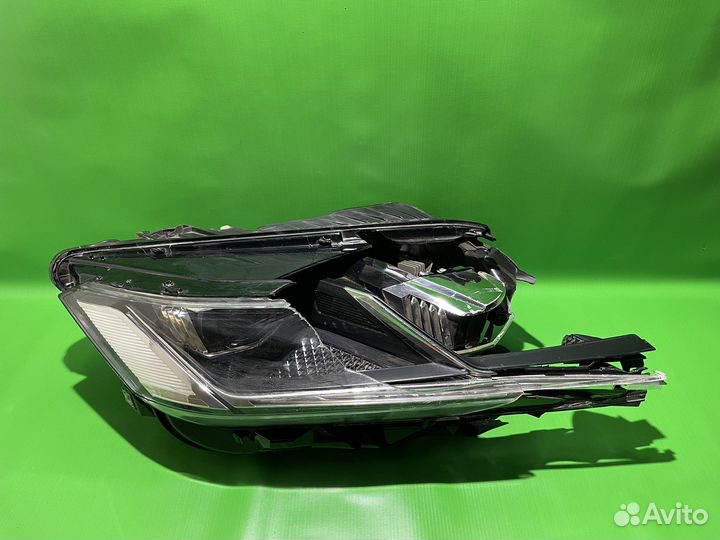 Фара правая ремкомплект Volkswagen Touareg 2018+