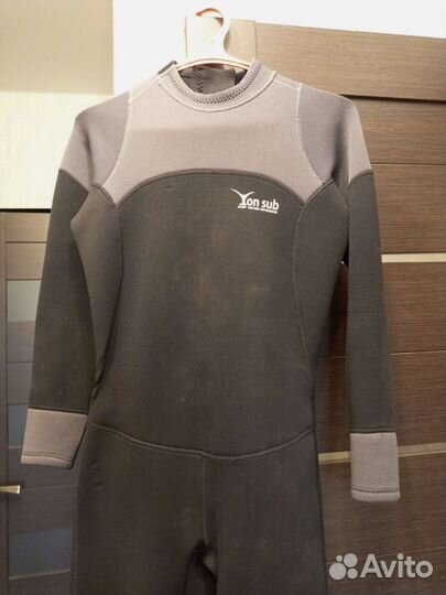 Гидрокостюм