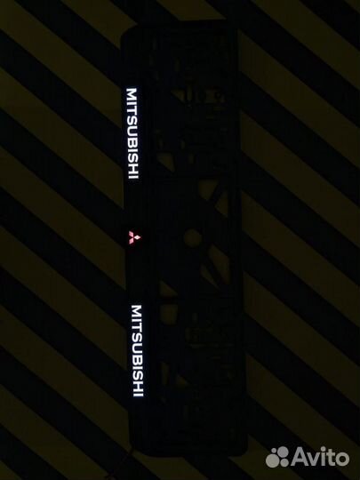 Номерная рамка c вашим логотипом и дизайном