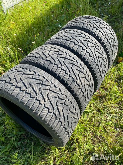 Pirelli Ice Zero 275/40 R20 и 315/35 R20