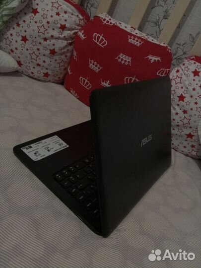 Ноутбук asus