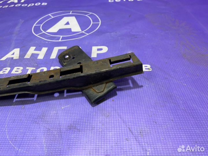 Крепление фары правое Honda Accord 7 CL9 K24A3