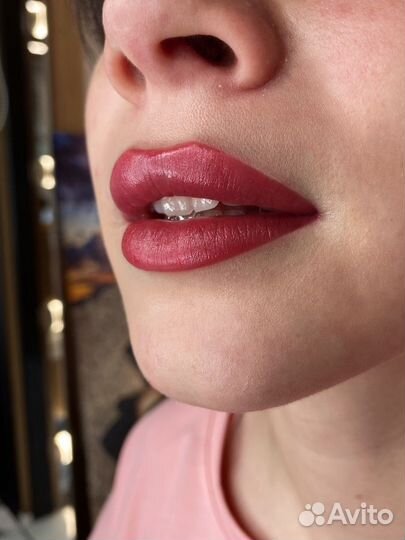 Перманентный макияж бровей и губ