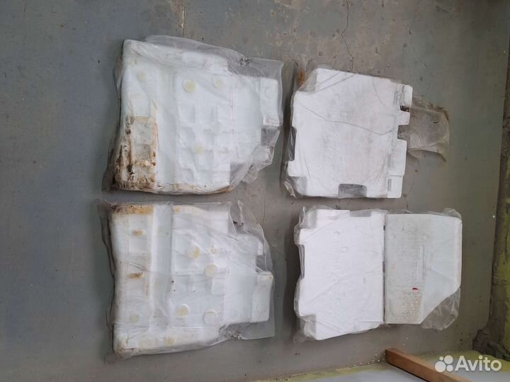 Наполнитель пола пенопластовый на Nissan Tiida C11