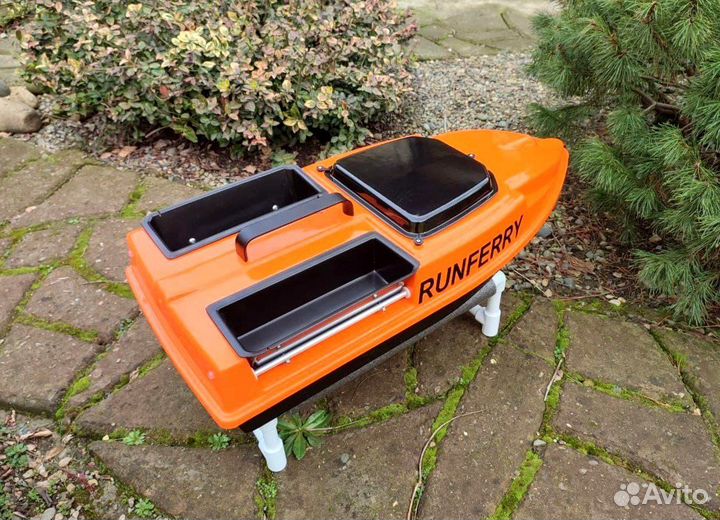 Прикормочный карповый кораблик Ранферри Speed V4