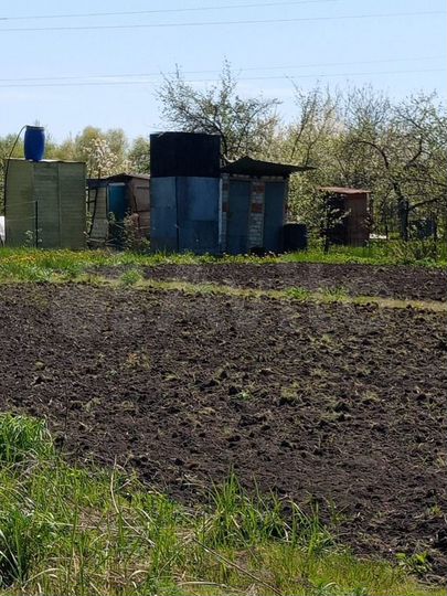 Дача 20 м² на участке 10 сот.