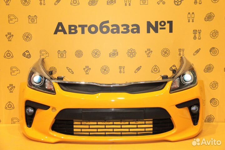 Передний бампер в цвет Kia Rio 4 2017 - 2020